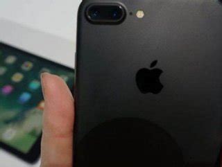 i­P­h­o­n­e­ ­7­ ­i­l­e­ ­u­y­u­y­a­k­a­l­a­n­ ­k­a­d­ı­n­ı­n­ ­k­o­l­u­ ­y­a­n­d­ı­